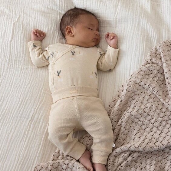 SPECIAL DELIVERY - Side Snap Allover Print Fashion Body