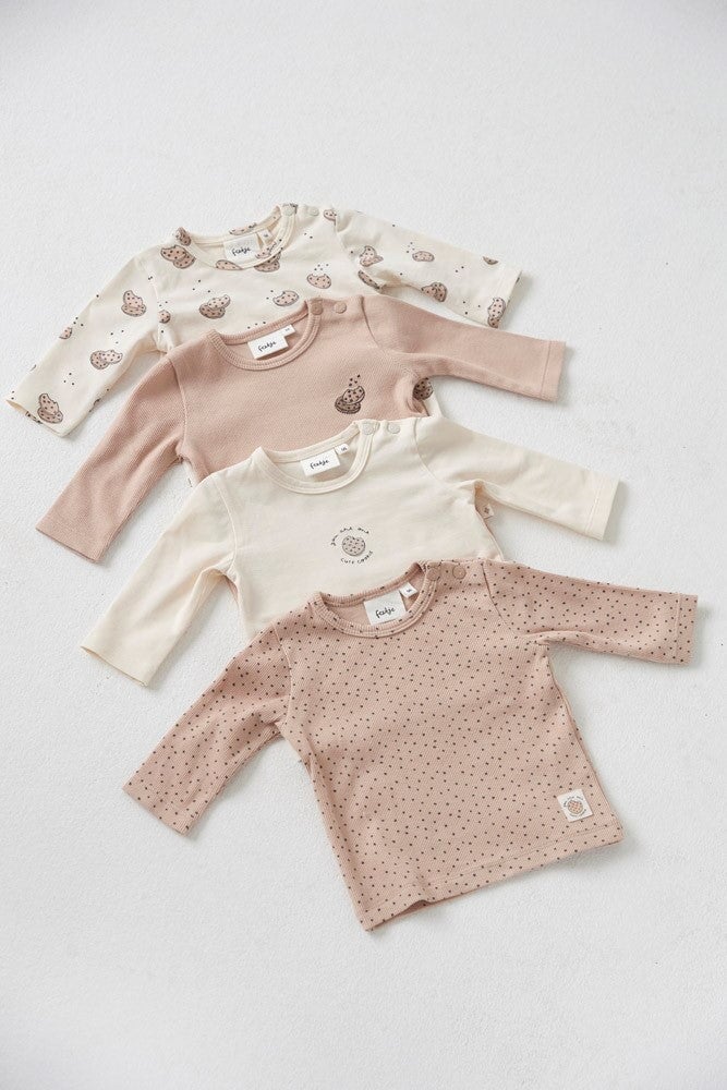 CUTE COOKIE - 2x2 Rib Knit "chips everywhere" Top