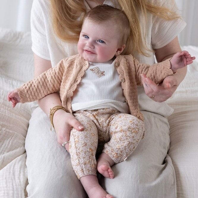 FLOWER FIELD - Fancy Pointelle Emboridered Top