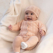 THE KNITS - Homespun Style Cable Knit Bonnet