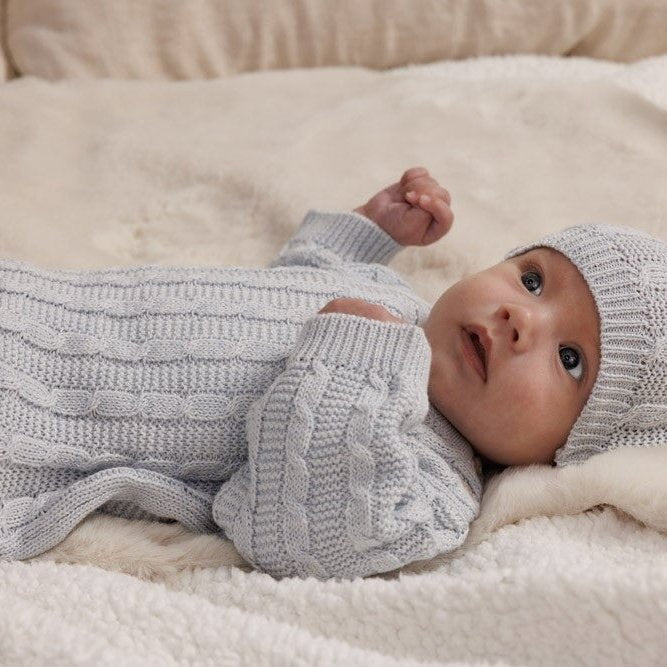 THE KNITS - Homespun Style Cable Knit Sweater