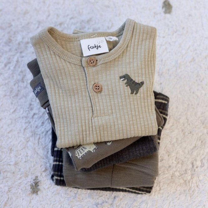 ROARSOME - Organic Cotton Slub Ribbed Henley Top