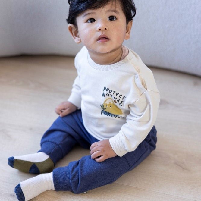 MOUNTAIN - "protect nature forever" French Terry Sweat Top