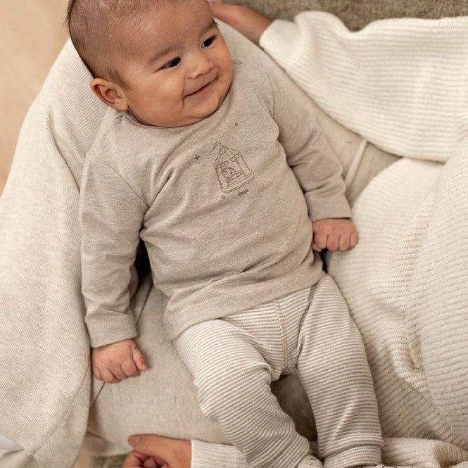 THE CUDDLE COMPANY - Organic Cotton Carousel Graphic Long Sleeve Top