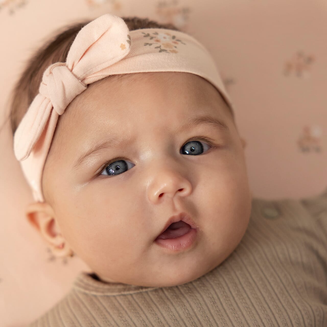 BLOOM WITH LOVE Allover Print Headband