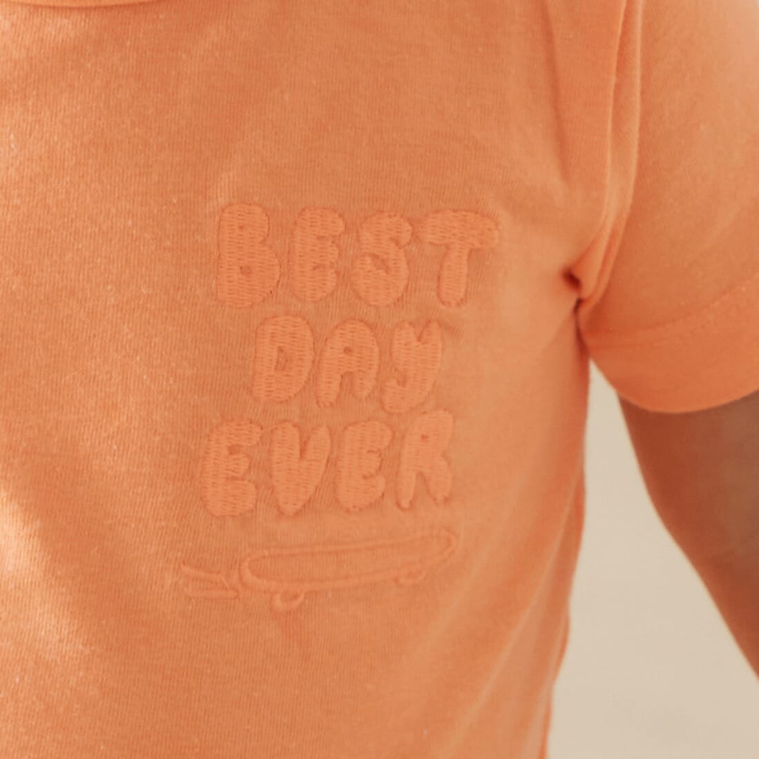CHECKMATE “Best Day Ever” Appliqué Slub Yarn Top